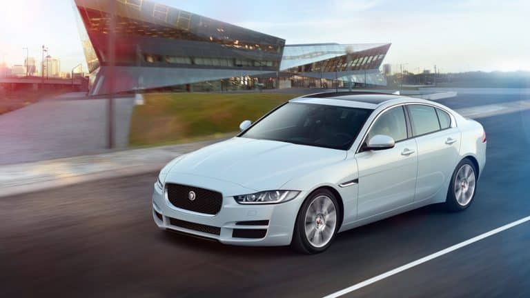 Jaguar revient en force avec la gamme XE 2.0 D