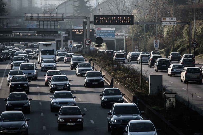 Les atouts d’une moto taxi à Paris par rapport au taxi
