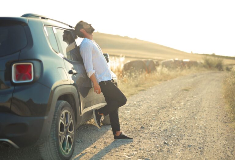 Pourquoi choisir les voyages en voiture pour allier confort et liberté ?