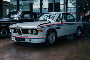 Pourquoi les voitures de collection exercent-elles un tel attrait pour les amateurs d&rsquo;authenticité automobile ?