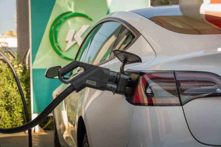 La Denza Z9S annonce 1 100 km en Chine, mais l’Europe attend encore son autonomie officielle